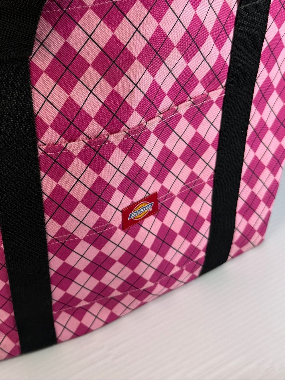 Dickies Pink Argyle Pattern Tote with Black Straps - Picture 3 of 9